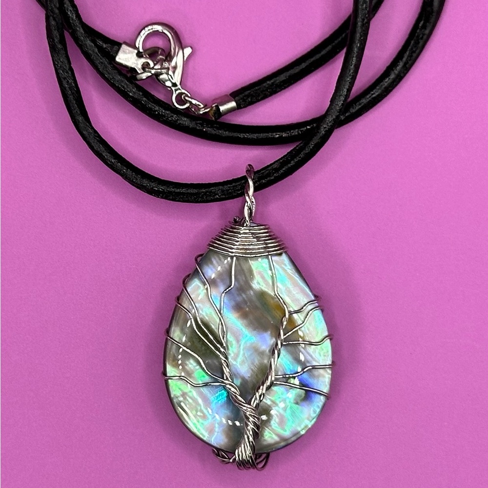 Beautiful Natural Shell Tree Of Life Pendant 18” leather cord